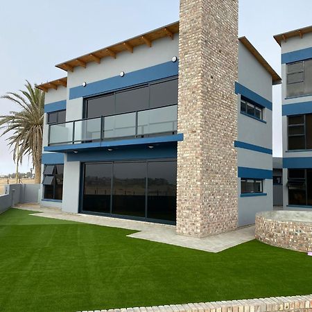 Diestrandwolf Sea View Self Catering Henties Bay ภายนอก รูปภาพ