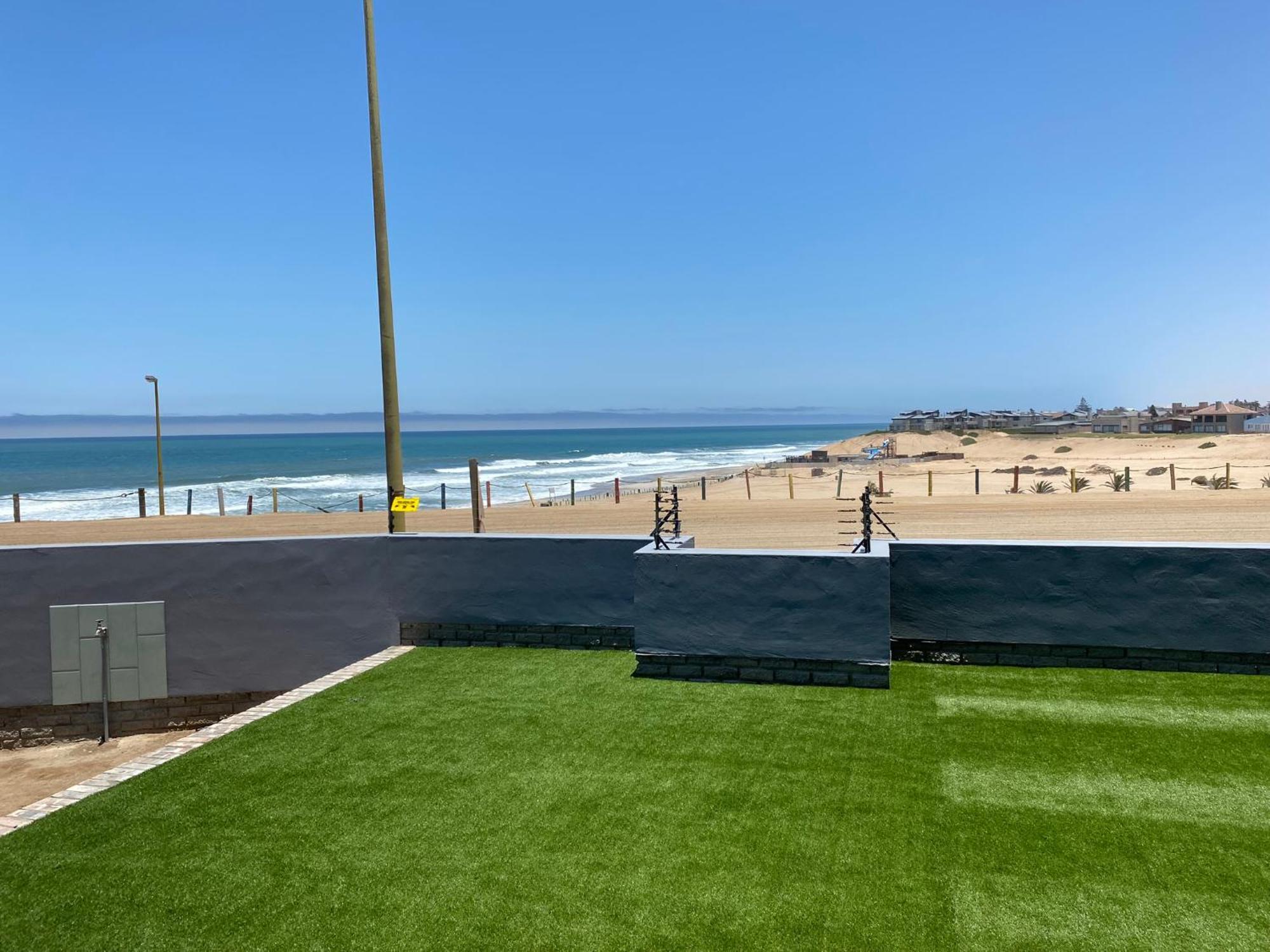 Diestrandwolf Sea View Self Catering Henties Bay ภายนอก รูปภาพ