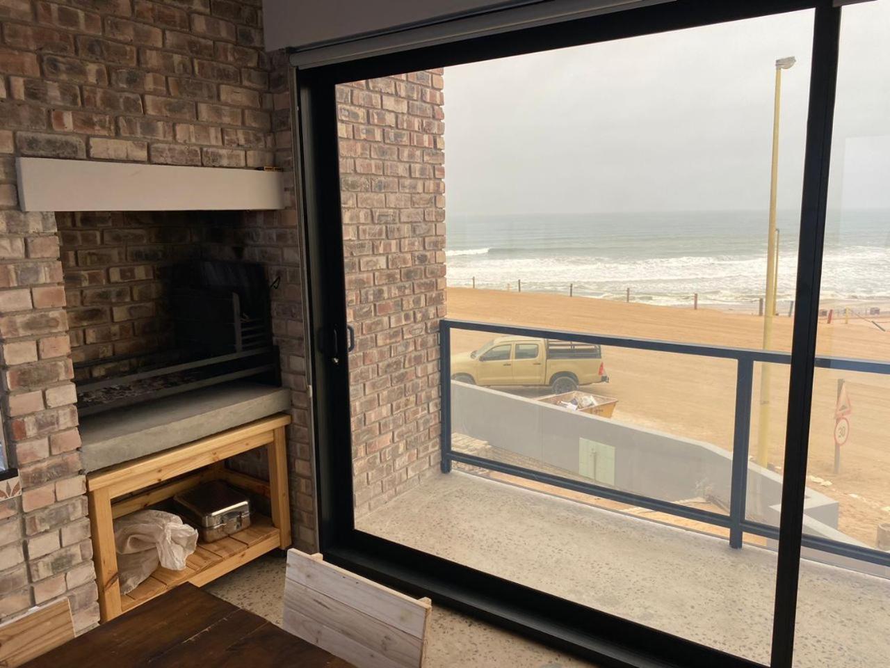 Diestrandwolf Sea View Self Catering Henties Bay ภายนอก รูปภาพ