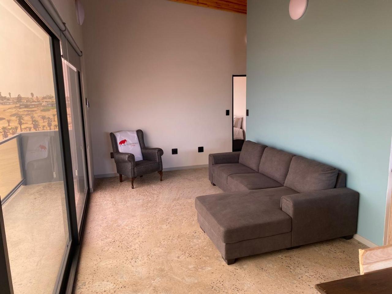Diestrandwolf Sea View Self Catering Henties Bay ภายนอก รูปภาพ