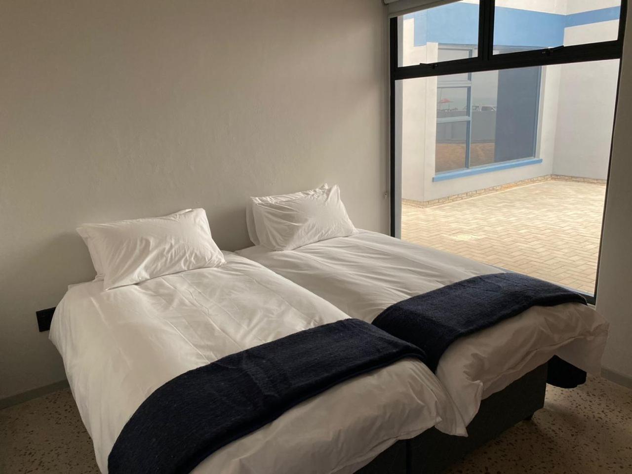 Diestrandwolf Sea View Self Catering Henties Bay ภายนอก รูปภาพ